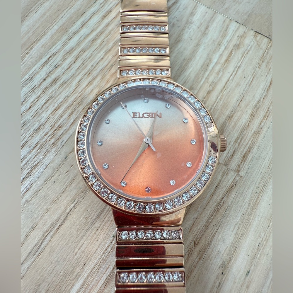 Elgin ladies rose gold tone watch NEW BATTERY